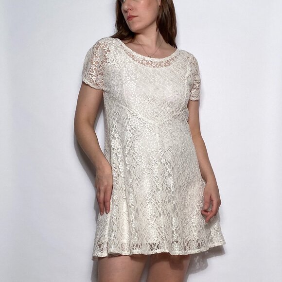 Vintage 1990s White Lace Babydoll Mini Dress! Medium to Large - Picture 7 of 9